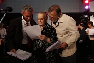 Las dos carátulas: 70 años de un fenómeno que vincula a la radio con el teatro