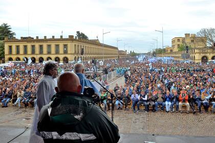 Radrizzani durante la homilía