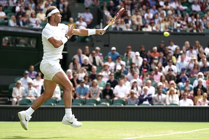 Rafa Nadal sigue avanzando en busca de su Grand Slam N° 23: había lugar libre y público sin poder acceder a tickets