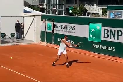 Rafael Nadal, en el entrenamiento de este sábado.