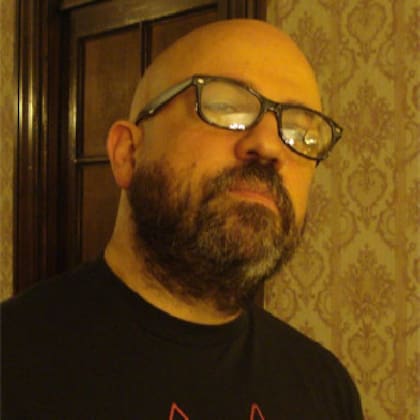 Rafael Cippolini. El curador pone a ''''dialogar obras'''' de una exposición permanente con las de artistas jóvenes