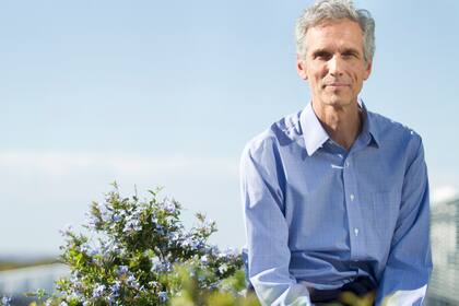 Rafael Di Tella: "No se entiende la elección actual. ¿Cómo hizo Massa para ser competitivo con la pésima situación económica, la inflación y la falta de dólares?"