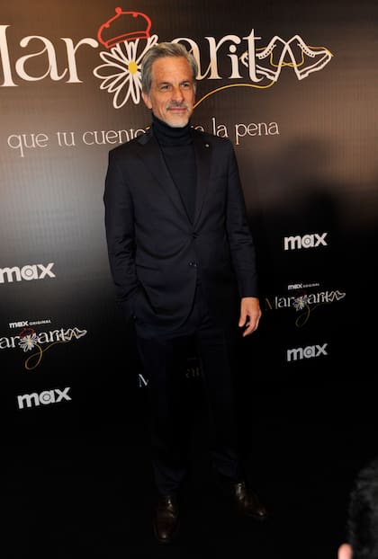 Rafael Ferro es Severino, un hombre muy cercano a Delfina. Durante el evento, el actor fue el centro de atención porque varios medios lo consultaron sobre los rumores de romance con Celeste Cid, pero él fue categórico y aseguró: "Estoy soltero"