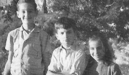 Rafael, Marcelo y María Eugenia, en su infancia