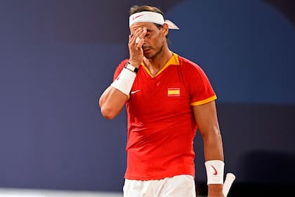 Rafael Nadal anunci su retiro y una de las causas es una patologa crnica que arrastra desde los 18 aos. (Photo by CARL DE SOUZA / AFP)