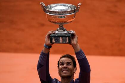 Rafael Nadal levantó catorce veces el trofeo de Roland Garros, una cifra impactante