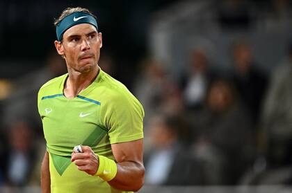 Rafael Nadal no se rinde: iguala el set ante Djokovic, tras estar set point en contra 