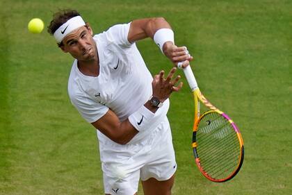 Rafael Nadal venció a Taylor Fritz en los cuartos de final de Wimbledon. 