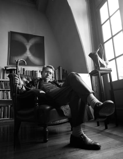 Rafael Squirru retratado por Aldo Sessa en 1980