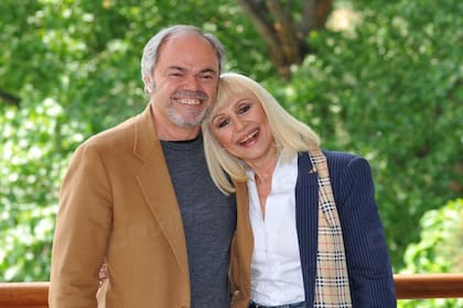 Raffaella Carrà junto al coreógrafo Sergio Japino