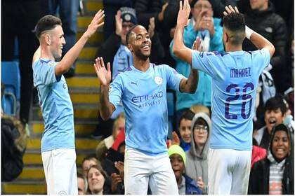 Raheem Sterling, de 25 años, juega en Manchester City y está valorizado en 173 millones de dólares.