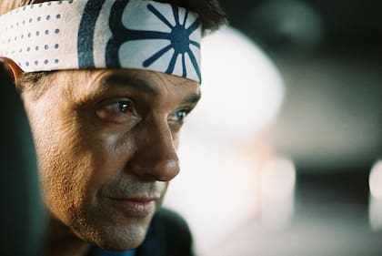 Ralph Macchio con el look de Karate Kid, Daniel LaRusso