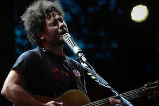 Raly Barrionuevo reconstruye su historia con un excelente disco de folklore