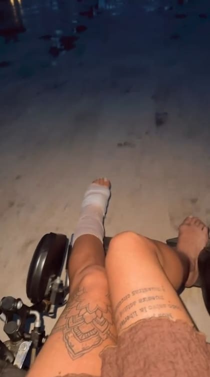 Ramiro, el esposo de Florencia Peña, la llevó a recorrer las instalaciones del hotel en silla de ruedas