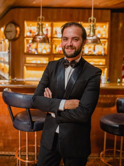 Ramiro monta bares sofisticados para eventos donde prima la elegancia.