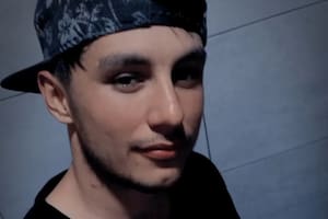 Fue a una fiesta, desapareció y tres días después apareció muerto dentro de una heladera tirada en un zanjón