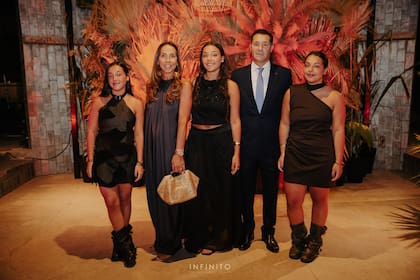 Ramiro Pérez Orliacq junto a su familia, sostén de su pasión por el golf