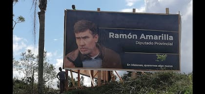 Ramón Amarilla, en una gigantografía. Hay muchos estatales que afirman que "lo van a votar".