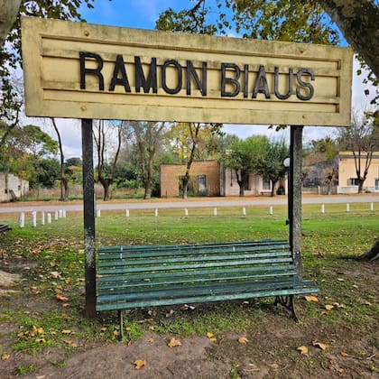 Ramón Biaus, de 140 habitantes, es un pueblo rural fundado el 15 de marzo de 1909