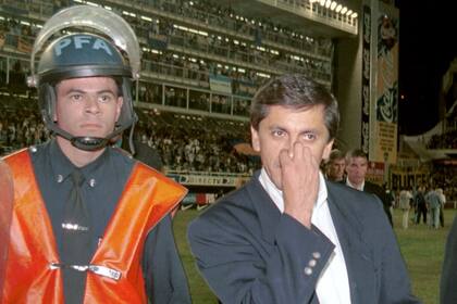 Ramón y su clásico gesto provocador en la Bombonera