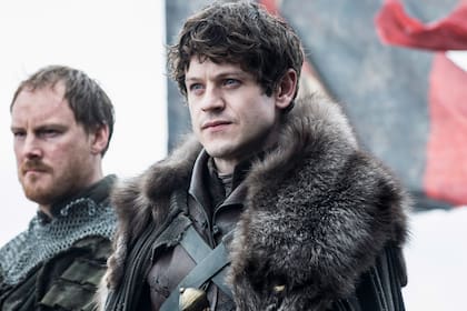 Rheon interpretó a Ramsay Bolton en Game of Thrones, otro villano de tendencias sádicas