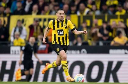 Raphael Guerreiro, un lateral de época en Borussia Dortmund, pasará a vestir la camiseta de Bayern Munich.