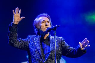 Raphael celebró en la Argentina 60 años de trayectoria: igual de loco por cantar