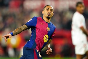 Raphinha es una de las grandes figuras de Barcelona, que quiere llegar a la cima de la tabla de posiciones de la Liga de España