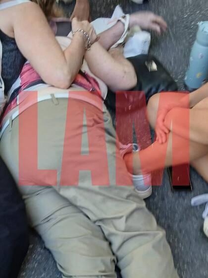 Raquel Kantt, de 89 años, sufrió un traumatismo leve de cadera tras el impacto y permanece fuera de peligro, según confirmó el parte médico del Hospital Fernández