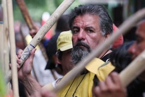 Castells irrumpió en un supermercado en Rosario para reclamar comida