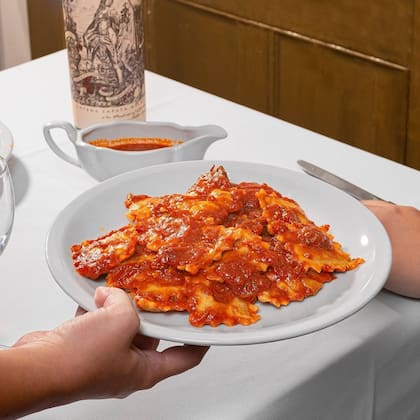 Ravioles genoveses con estofado.
