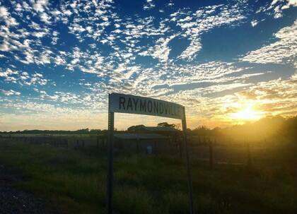 Raymondville es un pueblo que aprovecha la tranquilidad de la naturaleza para mejorar la calidad de vida de sus habitantes