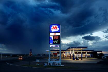 Una estación de servicio en Nuevo México. Los precios del combustible aumentaron luego de la invasión de Rusia a Ucrania