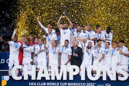 Real Madrid celebra tras ganar la Copa Mundial de Clubes frente a Al Hilal en febrero pasado