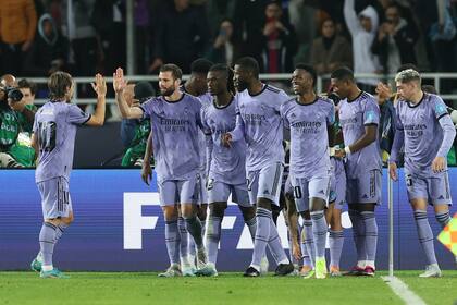 Real Madrid construyó la goleada en el final y definirá el Mundial de Clubes el sábado próximo en Marruecos.