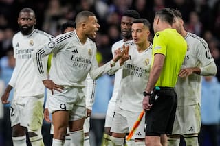 Real Madrid gana 2-1 en Vigo con gol de Valverde en el descuento