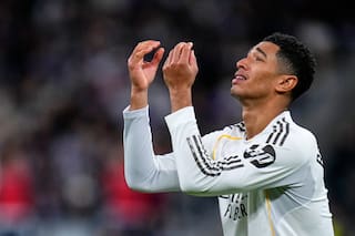 Real Madrid pierde en casa por primera vez esta temporada y termina con nueve jugadores