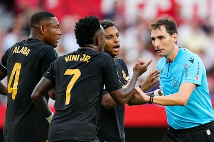 Real Madrid se quejó de que Ricardo De Burgos Bengoetxea "suele perjudicarlos"