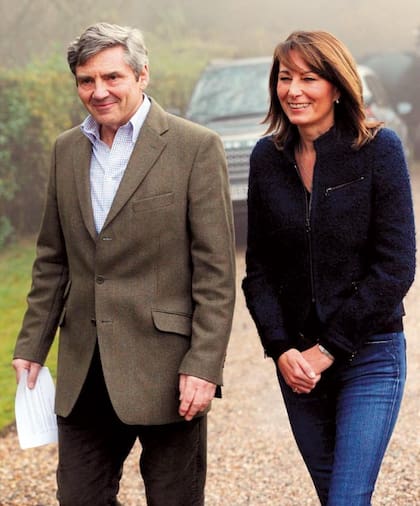 Michael y Carole Middleton, los padres de Kate se enamoraron en un vuelo