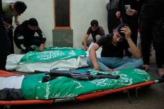 Realizan el funeral de diez personas muertas en ataques de Israel en Gaza