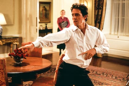 Hugh Grant en una de las escenas más divertidas del film