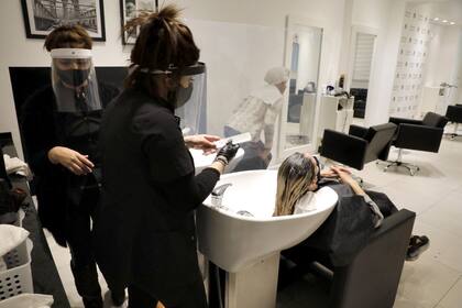 La peluquería de Hernán Vallejo, sobre Arenales 1628