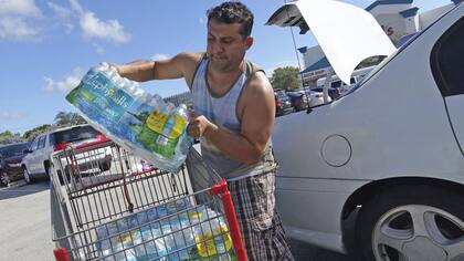 Reaprovisionarse con agua y otros elementos vitales, es una prioridad ante esta emergencia