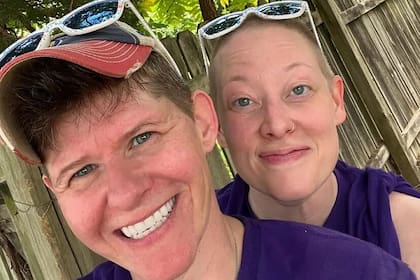 Rebecca y Renee Good