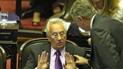 El jefe del bloque de Diputados del FPV, Héctor Recalde, le respondió a Abal Medina