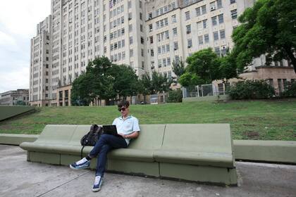 Recargar una bateria con el cuerpo permitiría una mayor autonomía de los dispositivos portátiles