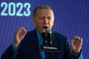 Erdogan logra un tercer mandato y crecen los temores por la deriva autoritaria en Turquía