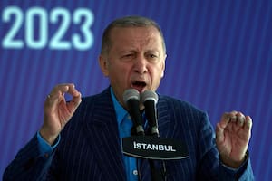 Erdogan logra un tercer mandato y crecen los temores por la deriva autoritaria en Turquía