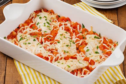 RECETA FILETES DE PESCADO A LA PIZZAIOLA – EN UN SOLO PASO