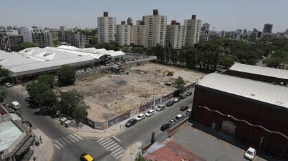 Rechazan en Colegiales la construcción de locales en una futura plaza ubicada frente al Mercado de pulgas